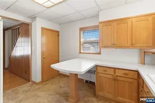 12-19 Rosewood St, Fair Lawn, NJ 07410 - Photo 11