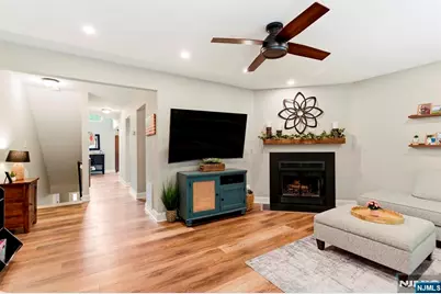 40 Lexington Lane D #D, West Milford, NJ 07480 - Photo 5