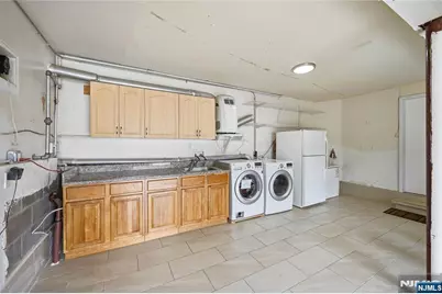 55 17th Avenue, Elmwood Park, NJ 07407 - Photo 29