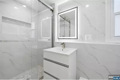 55 17th Avenue, Elmwood Park, NJ 07407 - Photo 31