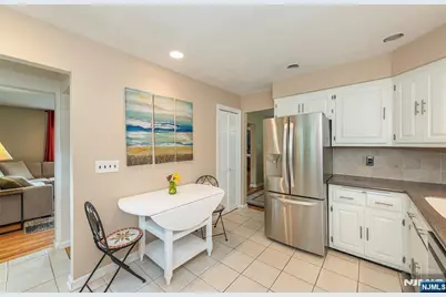 86 Minnehaha Boulevard, Oakland, NJ 07436 - Photo 13