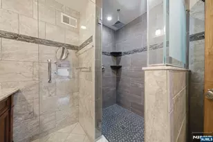 14 Donato Dr, Cedar Grove, NJ 07009 - Photo 27