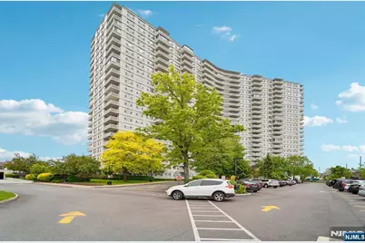 2000 Linwood Avenue 4P #4P, Fort Lee, NJ 07024 - Photo 1