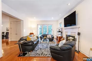 3 Christopher Ct, Montclair, NJ 07042 - Photo 9