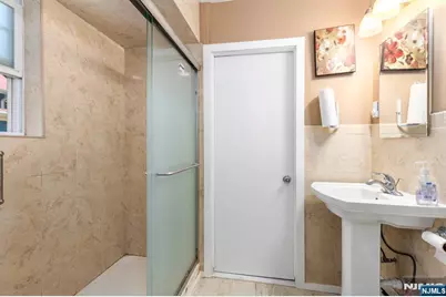 54 Bedford Avenue, Teaneck Township, NJ 07666 - Photo 11