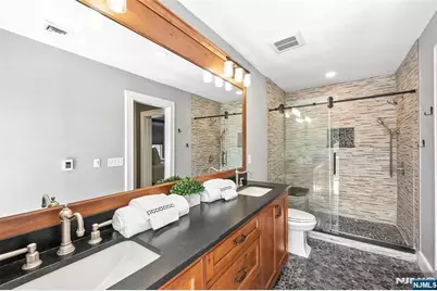 208 Lincoln Avenue, Ridgewood, NJ 07450 - Photo 29
