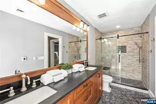 208 Lincoln Ave, Ridgewood, NJ 07450 - Photo 29