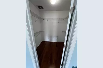 1209 Summit Avenue 402 #402, Jersey City, NJ 07307 - Photo 5