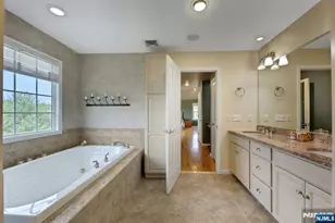 8 Buena Vista Dr, Ringwood, NJ 07456 - Photo 33