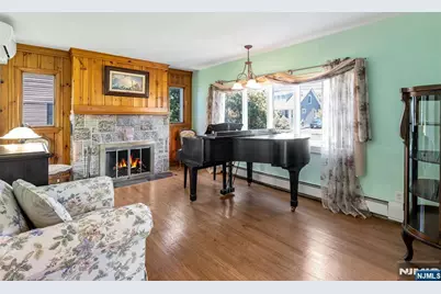 40 Walray Avenue, North Haledon, NJ 07508 - Photo 9