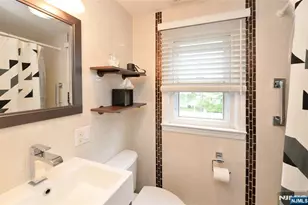 39-22 Vanore Dr, Fair Lawn, NJ 07410 - Photo 11
