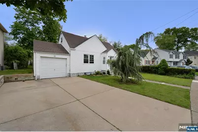 39-22 Vanore Drive, Fair Lawn, NJ 07410 - Photo 25