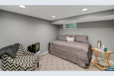 616 Rutland Avenue, Teaneck Township, NJ 07666 - Photo 29