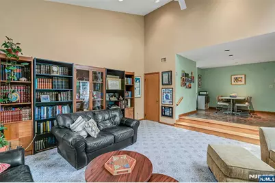 616 Rutland Avenue, Teaneck Township, NJ 07666 - Photo 17