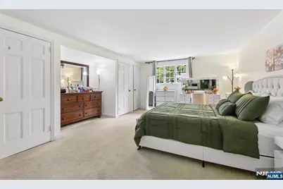 25 Carnot Avenue, Woodcliff Lake, NJ 07677 - Photo 17