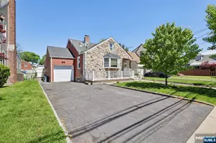 16 Fairmount Ave, Clifton, NJ 07011 - Photo 3