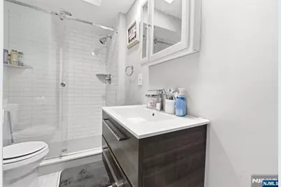 160 Ashland Avenue, Bloomfield, NJ 07003 - Photo 25