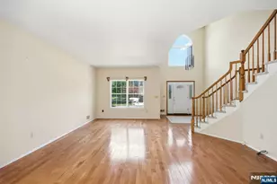 19 Colmart Way, Bridgewater, NJ 08807 - Photo 5