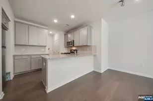 67 Arnold Dr 5811, Wood Ridge, NJ 07075 - Photo 17