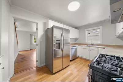 778 John Street, Teaneck Township, NJ 07666 - Photo 5