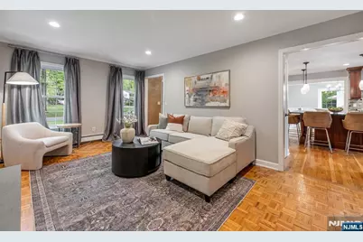 442 New York Avenue, Wyckoff Township, NJ 07481 - Photo 3