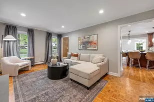 442 New York Ave, Wyckoff Township, NJ 07481 - Photo 3