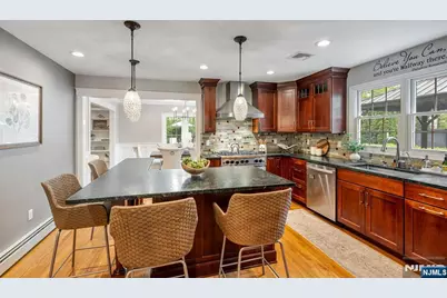 442 New York Avenue, Wyckoff Township, NJ 07481 - Photo 11