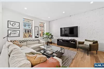 966 Summit Avenue 1 #1, Jersey City, NJ 07307 - Photo 5