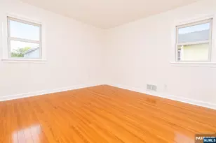 88 Manchester Pl, Newark, NJ 07104 - Photo 17