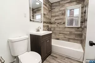 88 Manchester Pl, Newark, NJ 07104 - Photo 23