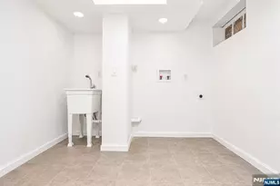 88 Manchester Pl, Newark, NJ 07104 - Photo 29