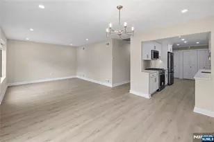 14 Holiday Ct, River Vale Township, NJ 07675 - Photo 13