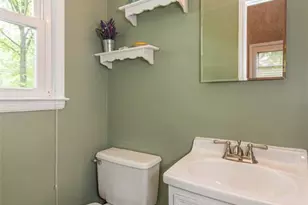 102 Robertson Dr, Wyckoff Township, NJ 07481 - Photo 13