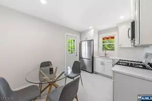 23 Prospect St, Clifton, NJ 07011 - Photo 7