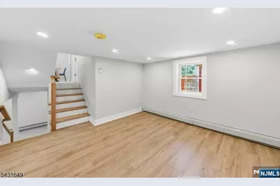 23 Prospect Street, Clifton, NJ 07011 - Photo 15