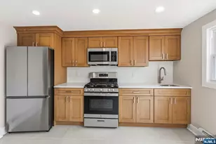 23 Prospect St, Clifton, NJ 07011 - Photo 11