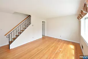 28-19 Warren Rd, Fair Lawn, NJ 07410 - Photo 3