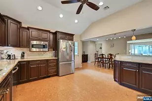34 Eastbrook Dr, River Edge, NJ 07661 - Photo 11