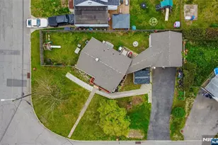 34 Decker Rd, Wanaque, NJ 07420 - Photo 5
