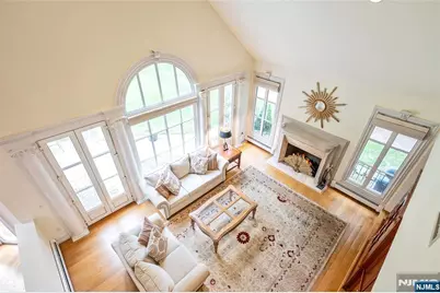 4 Hetzel Drive, Mahwah, NJ 07430 - Photo 5