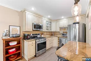 1357 Stephanie Dr, Caldwell, NJ 07006 - Photo 5