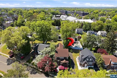 194 Parkway, Maywood, NJ 07607 - Photo 35