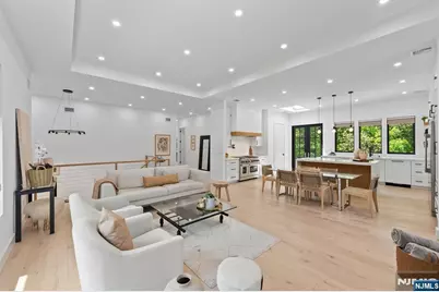 284 Castle Drive, Englewood Cliffs, NJ 07632 - Photo 15