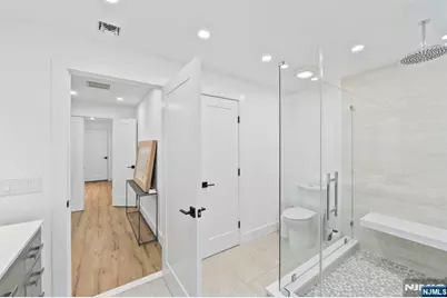 284 Castle Drive, Englewood Cliffs, NJ 07632 - Photo 43