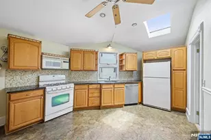 714 Main St, Little Falls Township, NJ 07424 - Photo 13