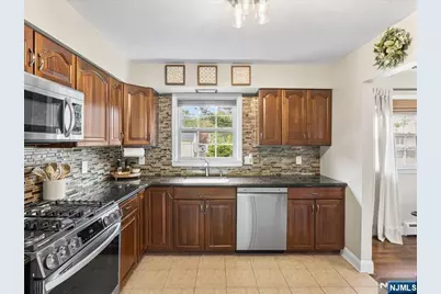 8 Madoc Trail, Jefferson Township, NJ 07438 - Photo 7