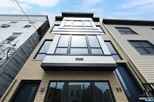 172 Griffith Street 3, Jersey City, NJ 07307 - Photo 37