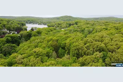 534 Hamburg Turnpike, West Milford, NJ 07480 - Photo 25