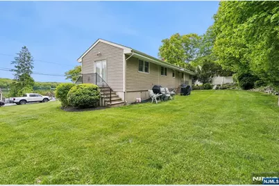 6 Waters Edge, Kinnelon, NJ 07405 - Photo 21