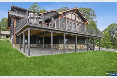 8 Sutton Road, Hopatcong, NJ 07843 - Photo 23